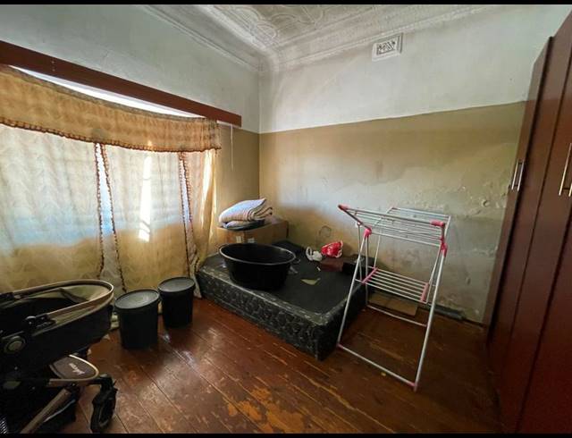 4 BEDROOM HOUSE FOR SALE IN BRIXTON